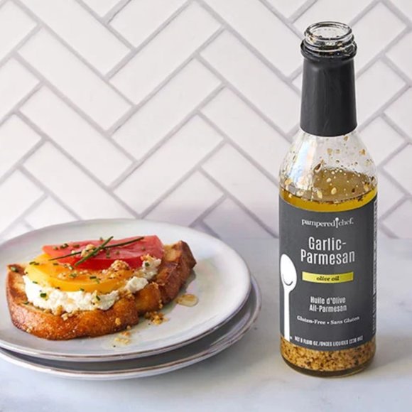 NEW PAMPERED CHEF GARLIC-PARMESAN OLIVE OIL - Picture 1 of 1